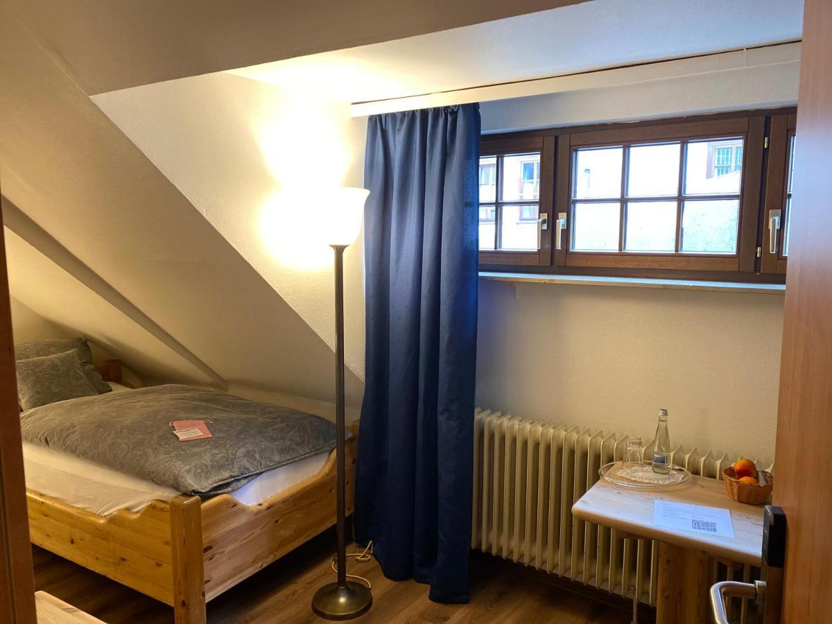 Marktplatzhotel - Restaurant Tafelspitz Weinheim Buitenkant foto