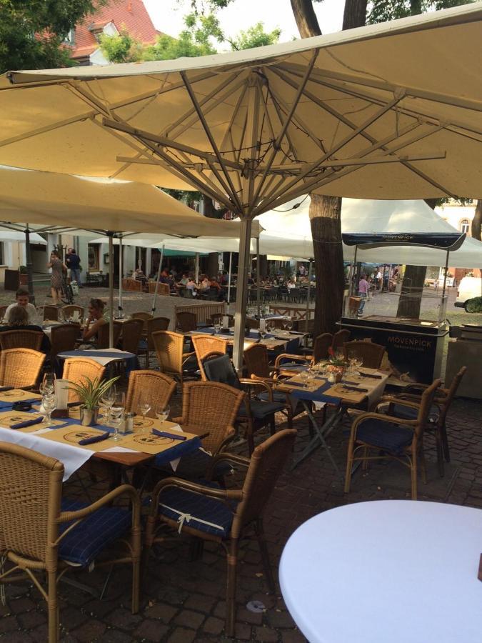 Marktplatzhotel - Restaurant Tafelspitz Weinheim Buitenkant foto
