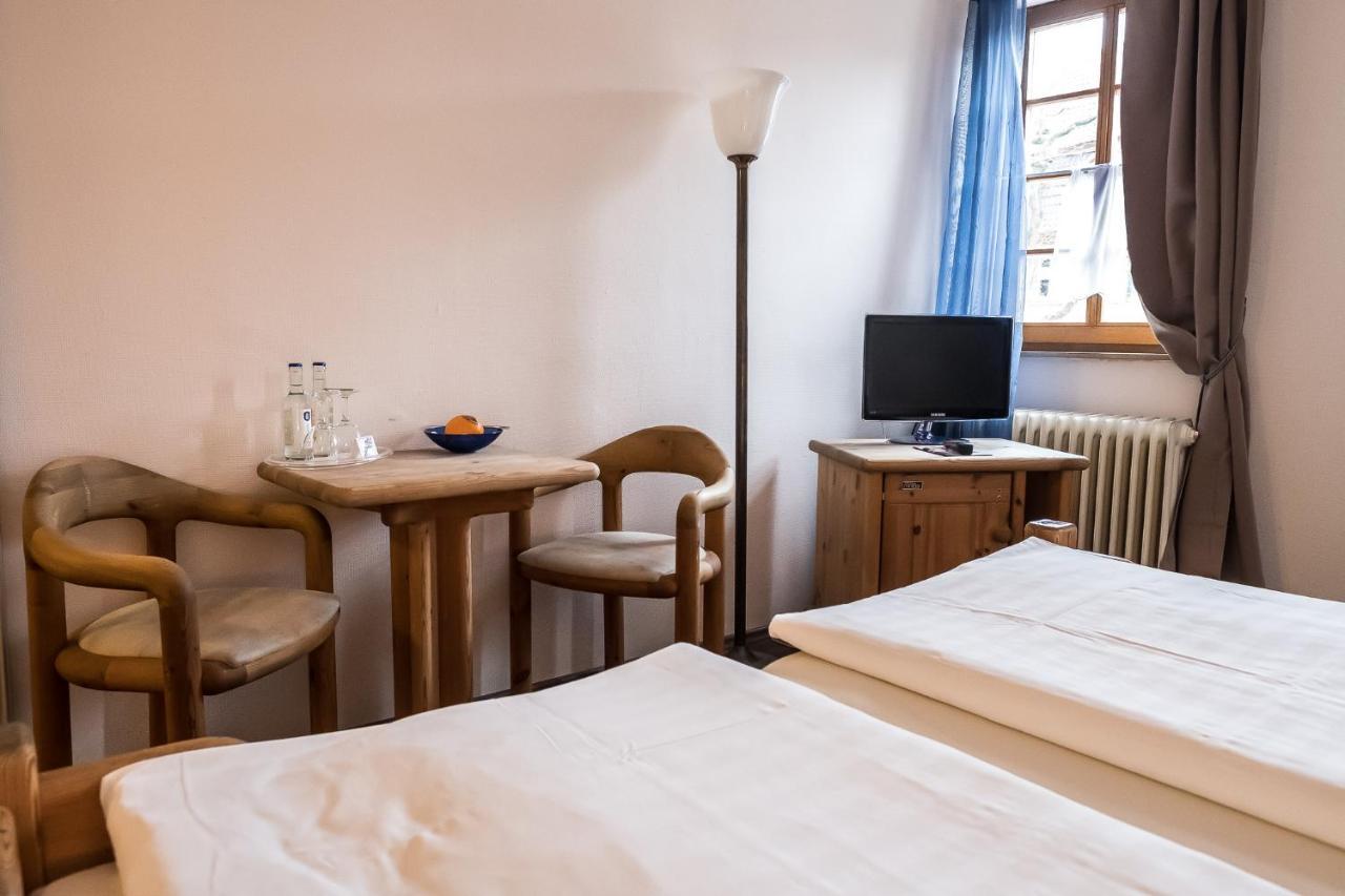 Marktplatzhotel - Restaurant Tafelspitz Weinheim Buitenkant foto